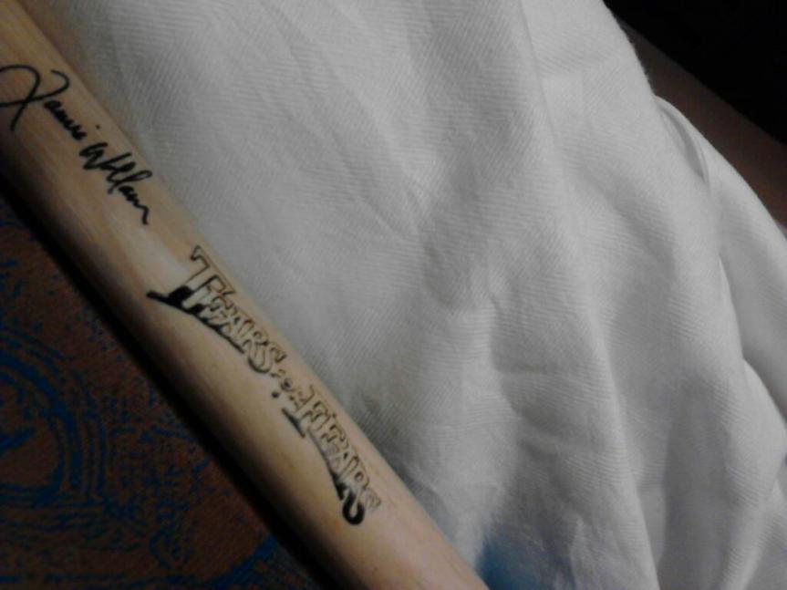 221551_10150940126091991_1102388157_o